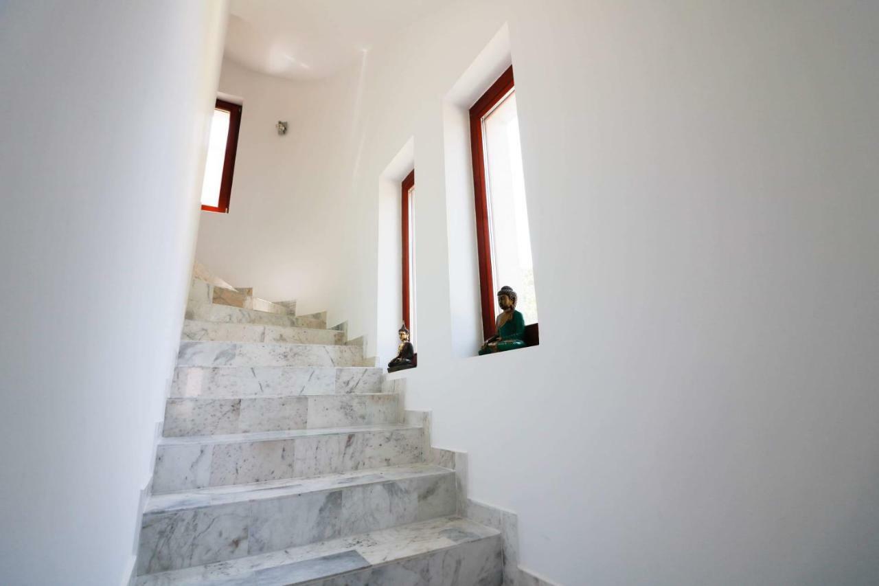 Maharaja Mountain Palace With Free Privat Parking And Garden Apartmán